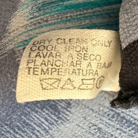 Pinto Silk Scarf 🇮🇹 – “Ballerina in Blue” Art Print – Made in Italy - Picture 8 of 9